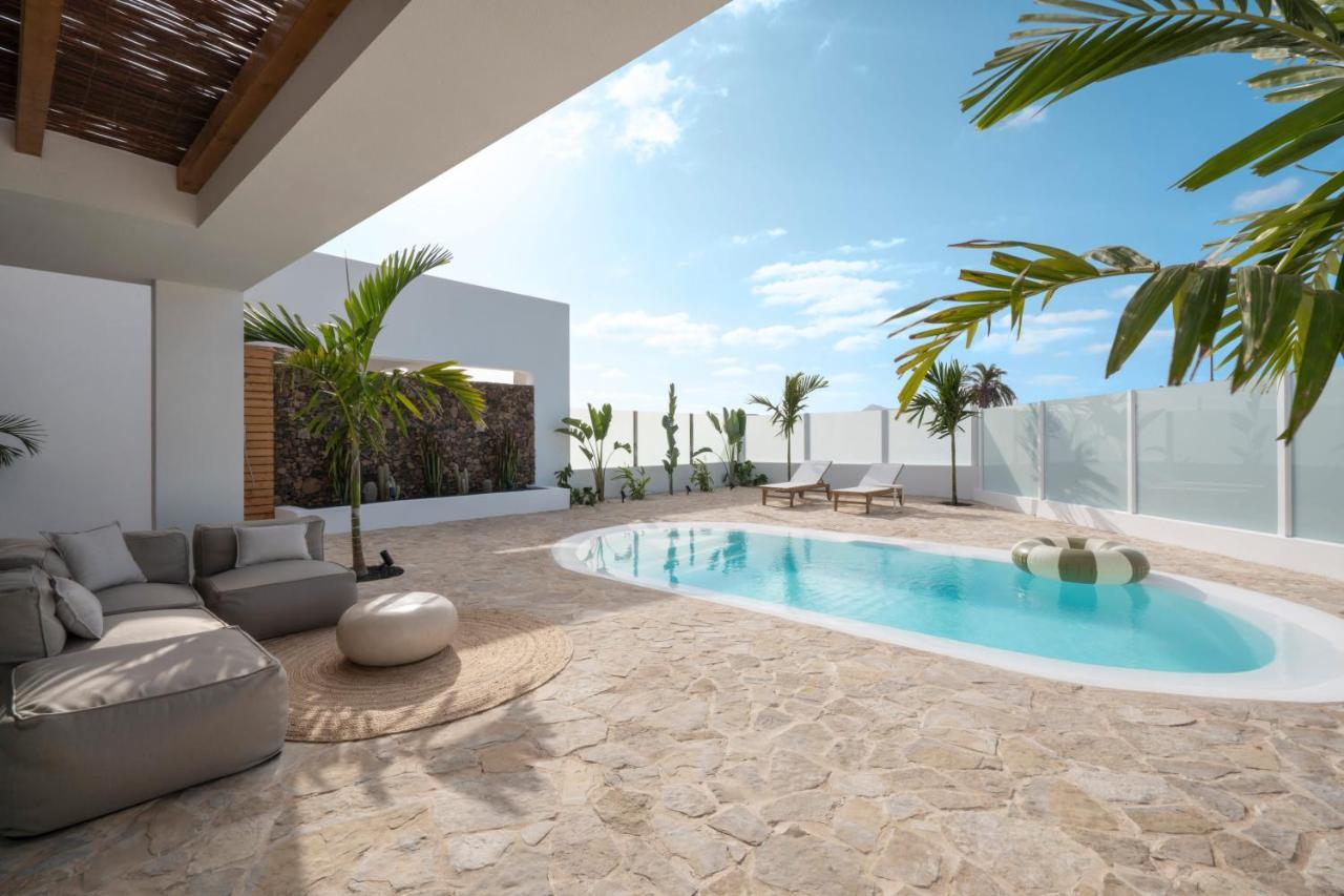 Villa Noma - Design Space With Pool In Коральео Экстерьер фото