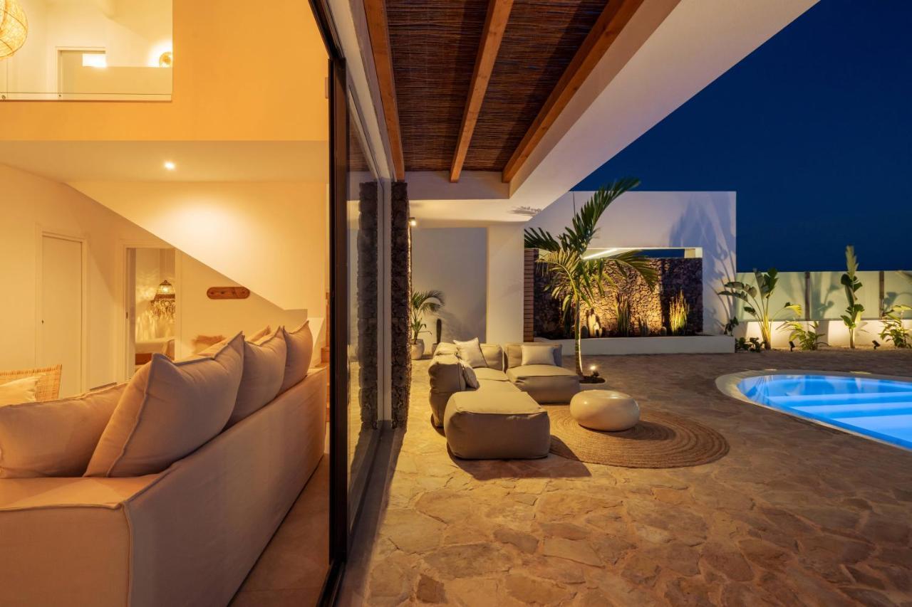 Villa Noma - Design Space With Pool In Коральео Экстерьер фото